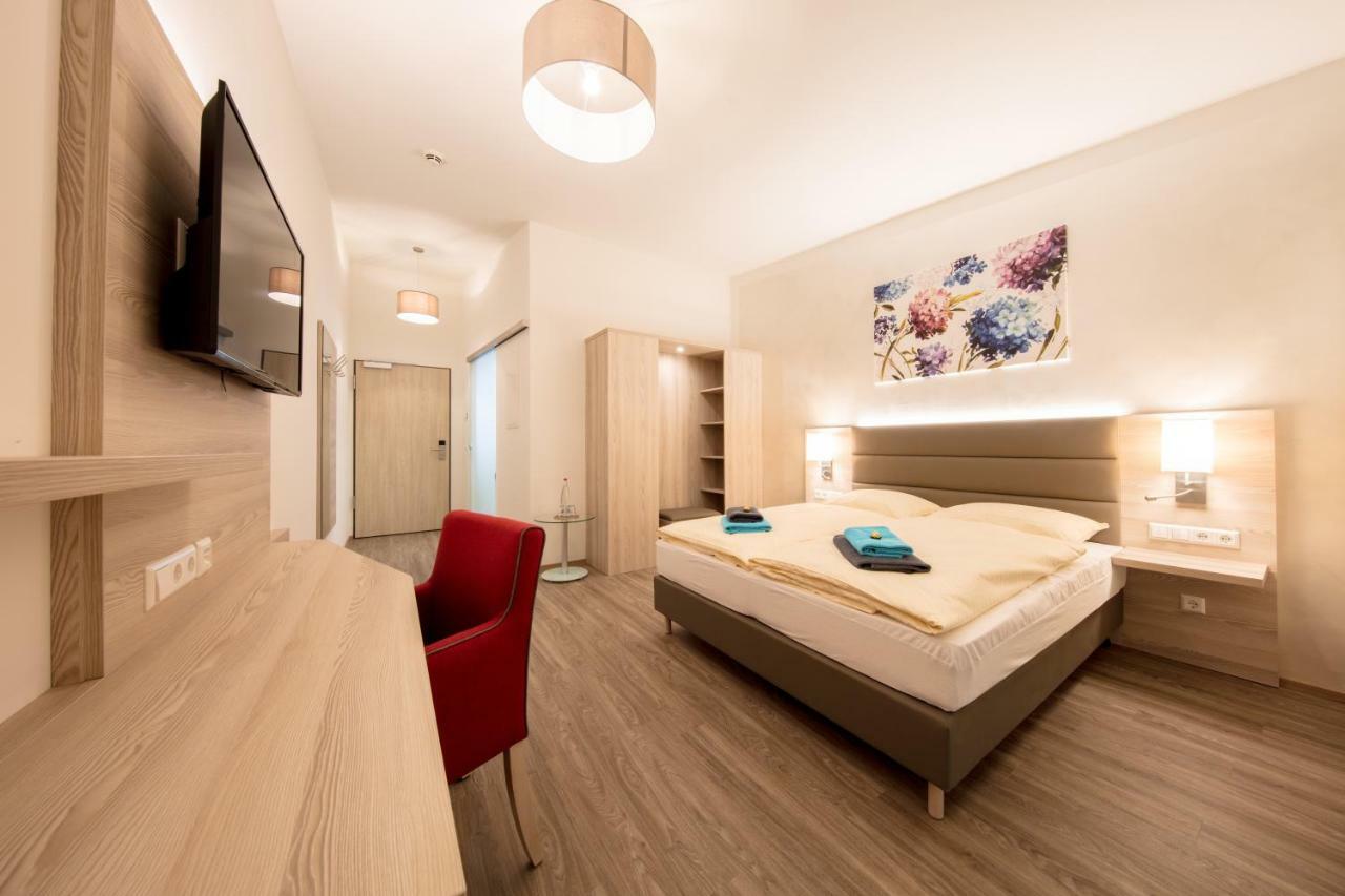 Hotel Gudrun Riedlingen Eksteriør billede